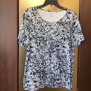 White stag black and white floral printed tee XXL